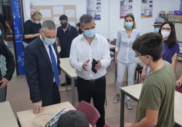 ביקור שר המדע והטכנולוגיה  יזהר שי באורט אבין